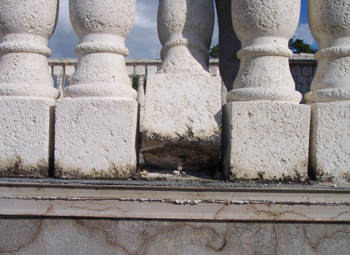 Railing Defect Analysis | Forensic Construction Consulting, LLC